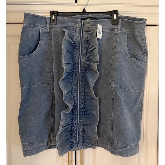 New Ashley Stewart Ruffle Trimmed Denim Stretch Skirt Front Zipper, Size 22 - Picture 1 of 5